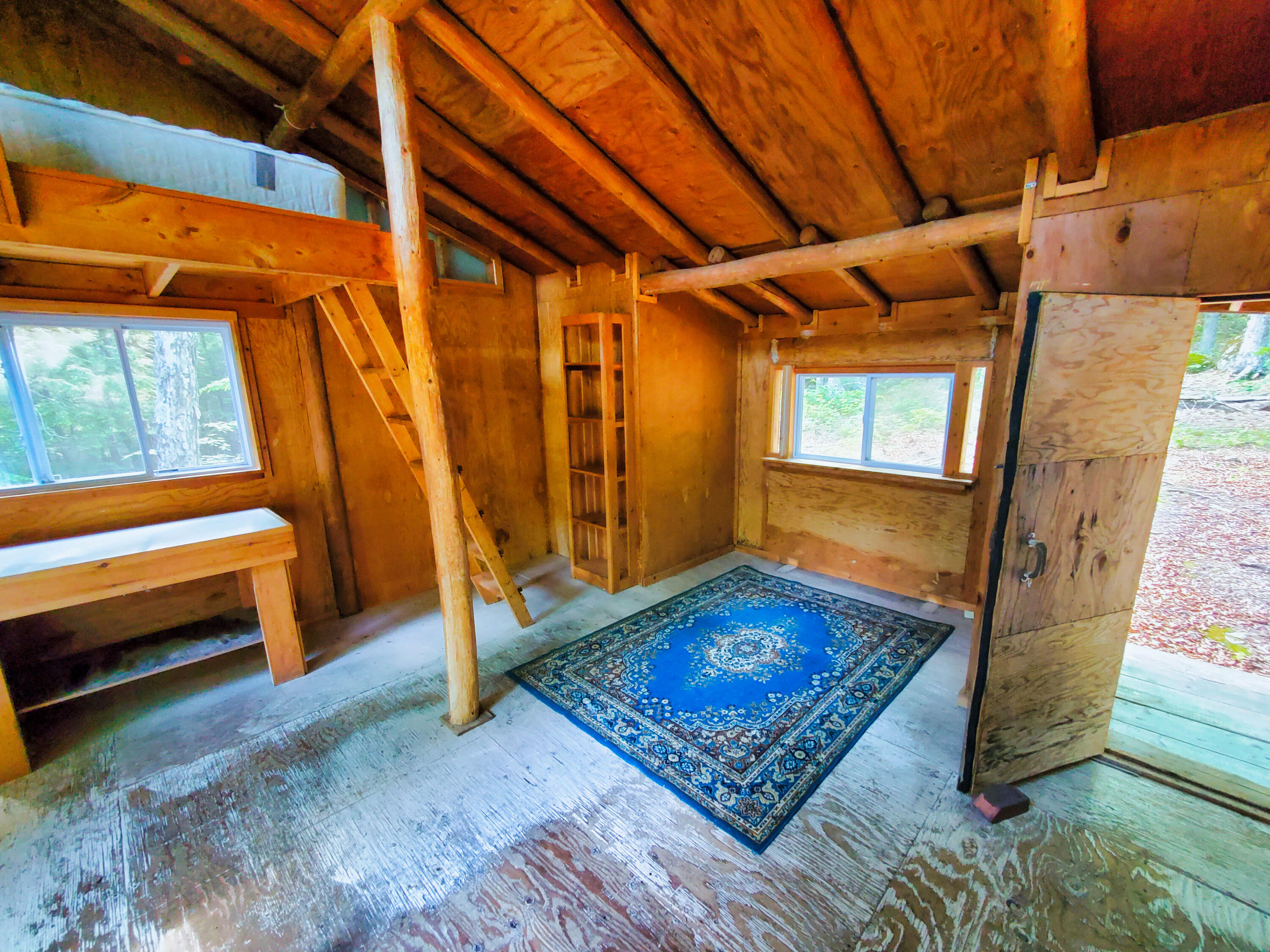 186 Orrin Road Ellsworth, ME 04605 - Photo 4 of 13 Sitting Alcove
