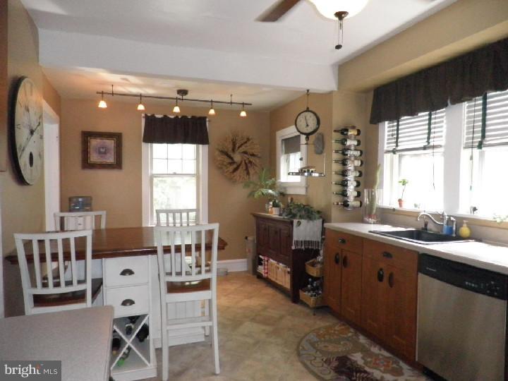 741 Amherst Road Audubon, NJ 08106 - Photo 13 of 25 Kitchen