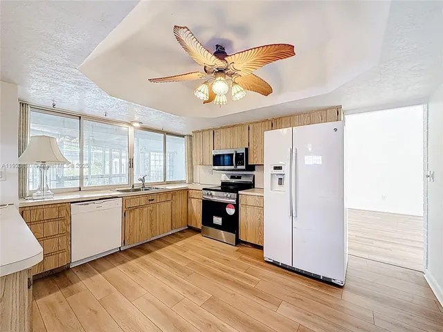 $550,000 | 7541 Embassy Boulevard, Miramar, FL 33023