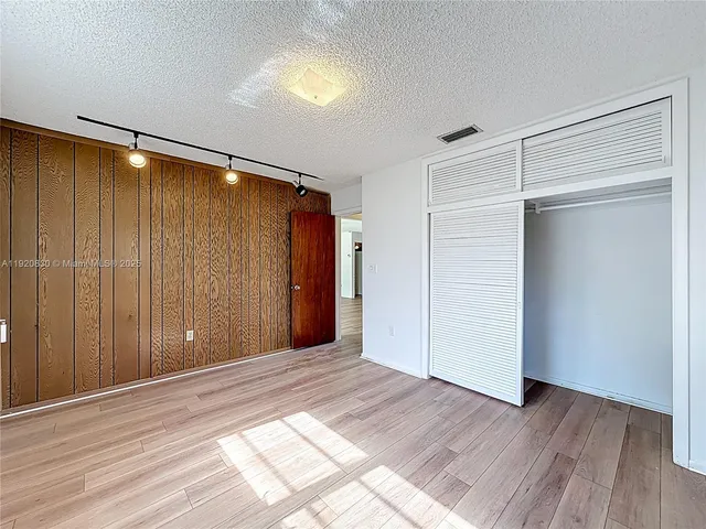 $550,000 | 7541 Embassy Boulevard, Miramar, FL 33023