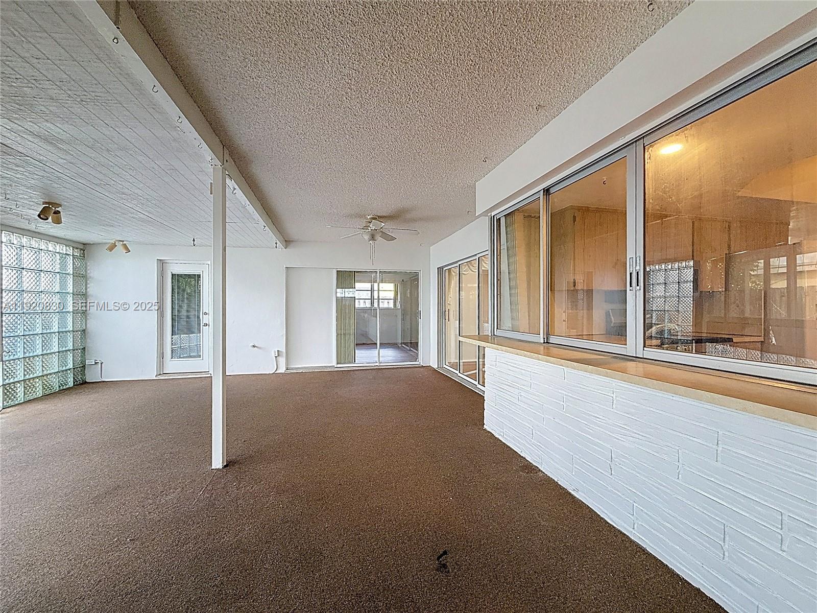 7541 Embassy Boulevard Miramar, FL 33023 - Photo 44 of 60