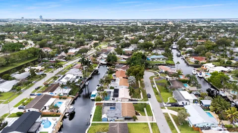 $750,000 | 1340 Southwest 56th Avenue, Plantation, FL 33317