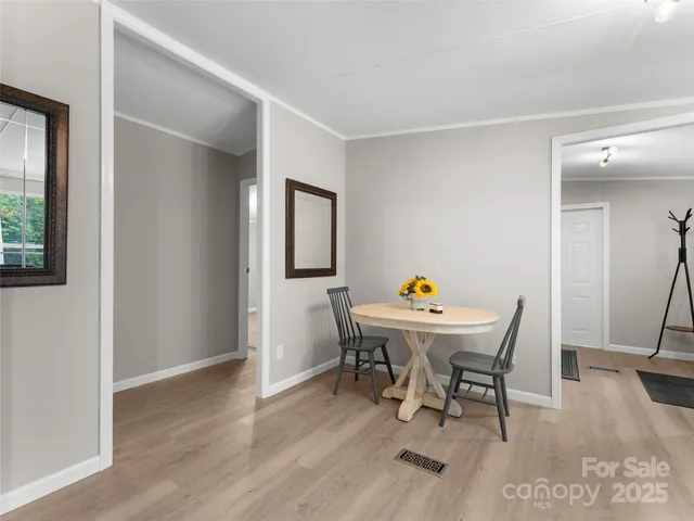 $315,000 | 25 Overbrook Drive, Saluda, NC 28773