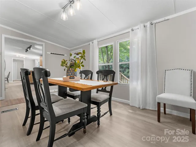 $315,000 | 25 Overbrook Drive, Saluda, NC 28773