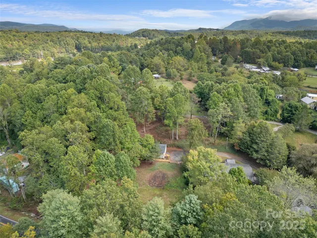 $315,000 | 25 Overbrook Drive, Saluda, NC 28773