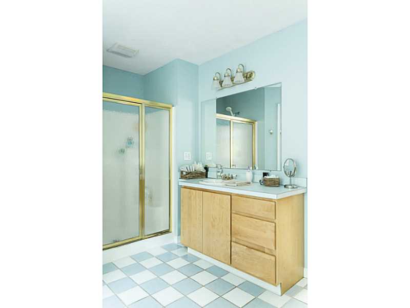 95 Eastwick Road North Kingstown, RI 02852 - Photo 11 of 11 Bathroom.