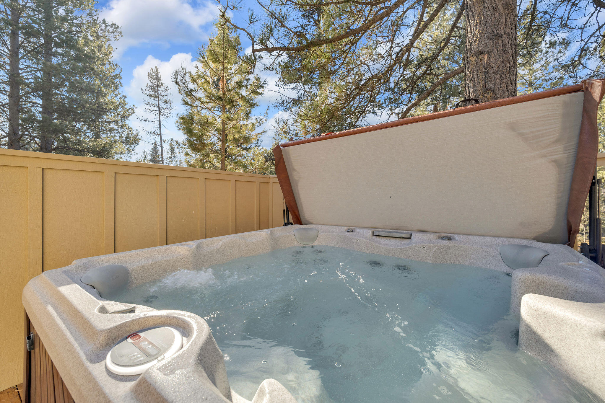 58035 Kinglet Road, Unit 16 Bend, OR 97707 - Photo 47 of 53