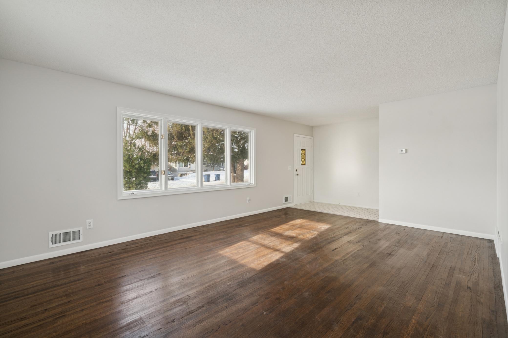 4615 Johnson Street Northeast Minneapolis, MN 55421 - Photo 4 of 31