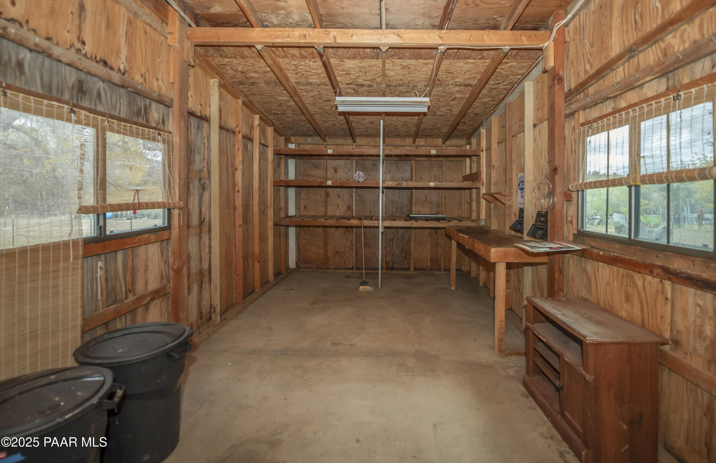 830 Grisby Road Skull Valley, AZ 86338 - Photo 12 of 25 03 Shop interior d