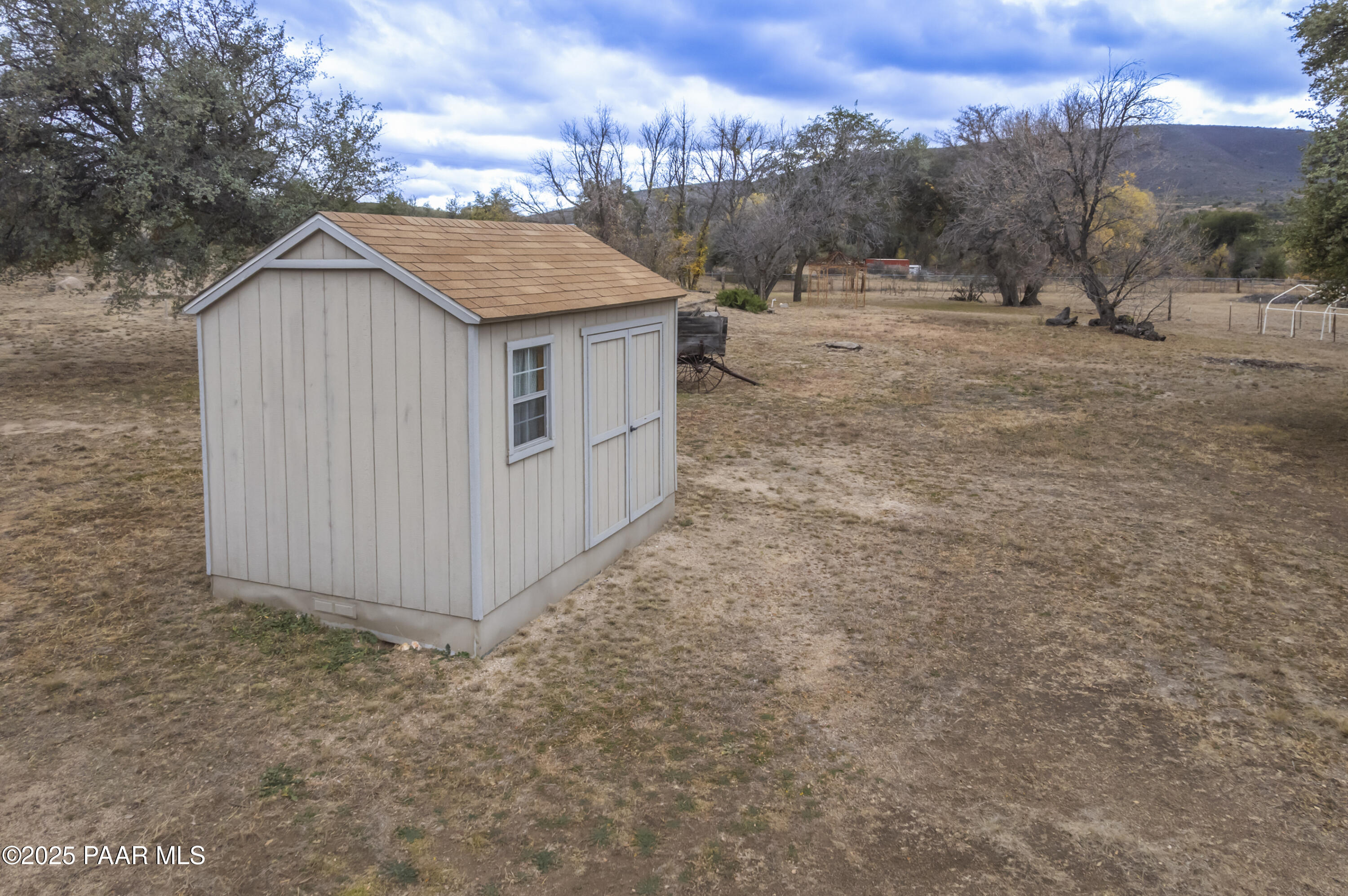 830 Grisby Road Skull Valley, AZ 86338 - Photo 13 of 25 04 Shed a