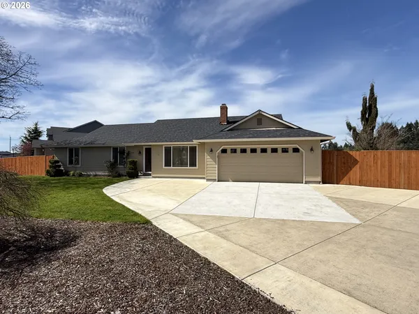 $554,500 | 13418 Northeast 116th Street, Brush Prairie, WA 98606