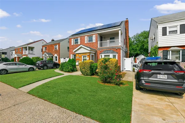$1,199,000 | 83-39 252nd Street | Bellerose