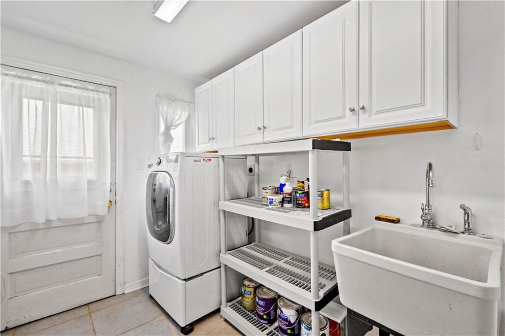 4266 Glen Lytle Road Pittsburgh, PA 15217 - Photo 17 of 25 Gallery Image 17