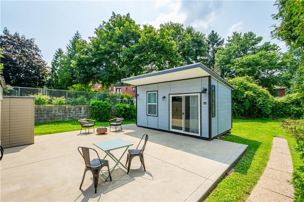 4266 Glen Lytle Road Pittsburgh, PA 15217 - Photo 20 of 25 Gallery Image 20