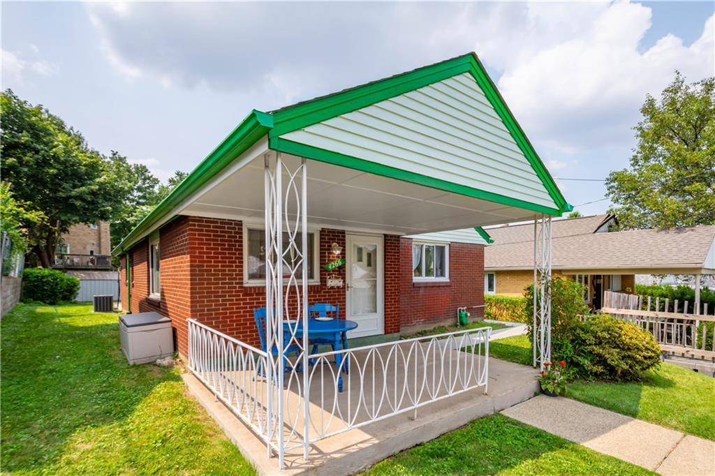 4266 Glen Lytle Road Pittsburgh, PA 15217 - Photo 3 of 25 Gallery Image 3