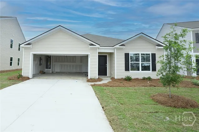 $2,200 | 457 Coconut Drive, Bloomingdale, GA 31302
