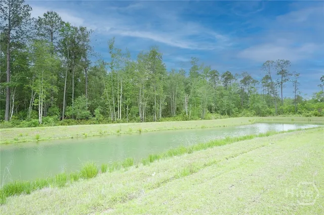 $2,200 | 457 Coconut Drive, Bloomingdale, GA 31302