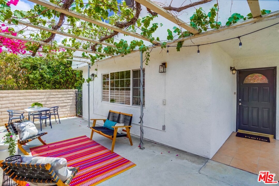 3434 Greensward Road Los Angeles, CA 90039 - Photo 3 of 46 Gallery Image 3