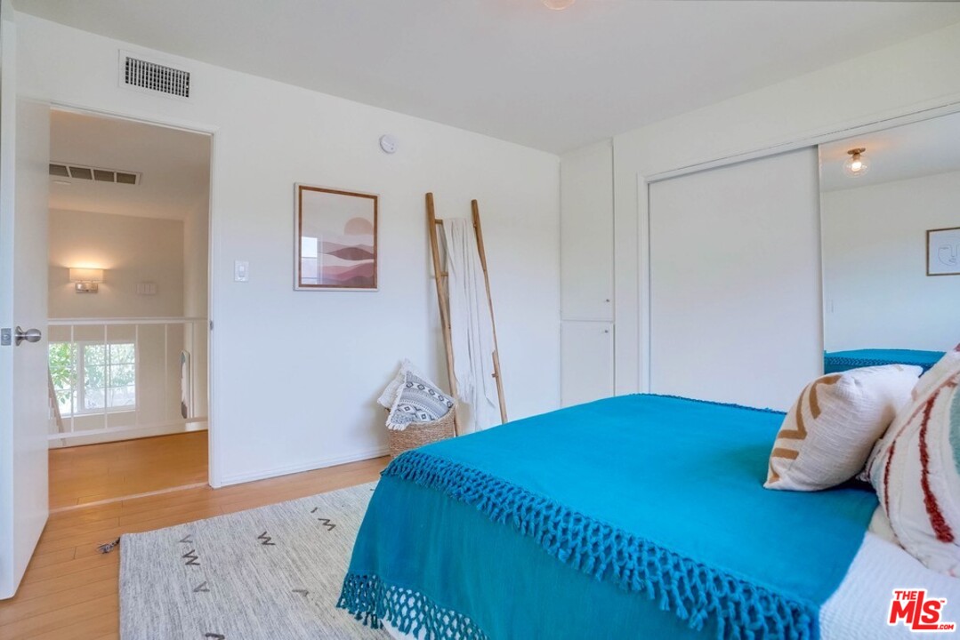 3434 Greensward Road Los Angeles, CA 90039 - Photo 23 of 46 Gallery Image 23