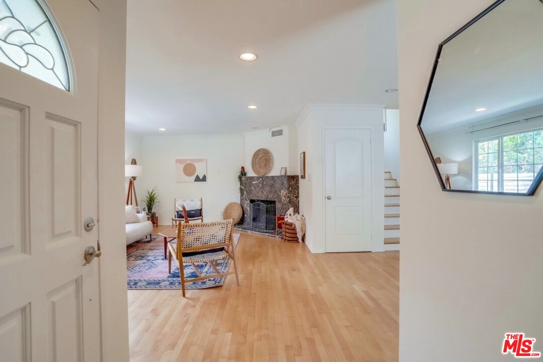 3434 Greensward Road Los Angeles, CA 90039 - Photo 6 of 46 Gallery Image 6