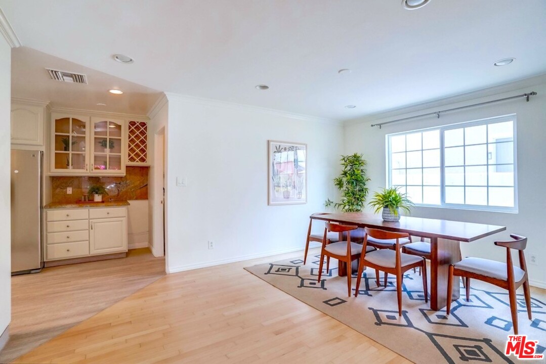 3434 Greensward Road Los Angeles, CA 90039 - Photo 10 of 46 Gallery Image 10