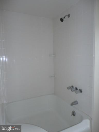 8318 Philadelphia Road Baltimore, MD 21237 - Photo 14 of 28 Bath - Unit 1