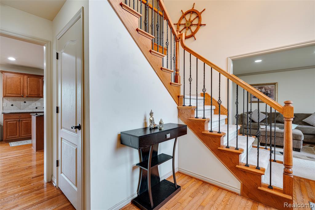23616 Dunston Road Novi, MI 48375 - Photo 6 of 70 Gallery Image 6