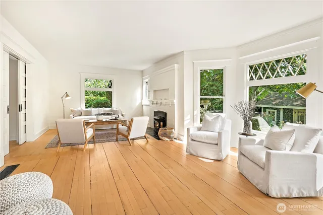 $1,349,000 | 322 Ave D, Snohomish, WA 98290