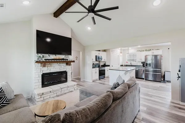 $530,900 | 8615 North Fm 51, Decatur, TX 76234