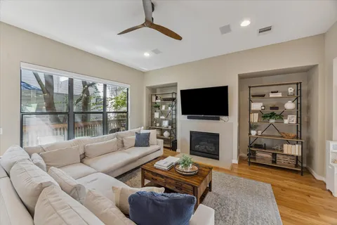 $475,000 | 214 Detering Street, Unit A, Houston, TX 77007