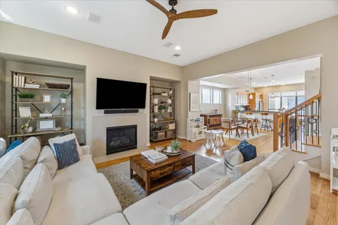 $475,000 | 214 Detering Street, Unit A, Houston, TX 77007