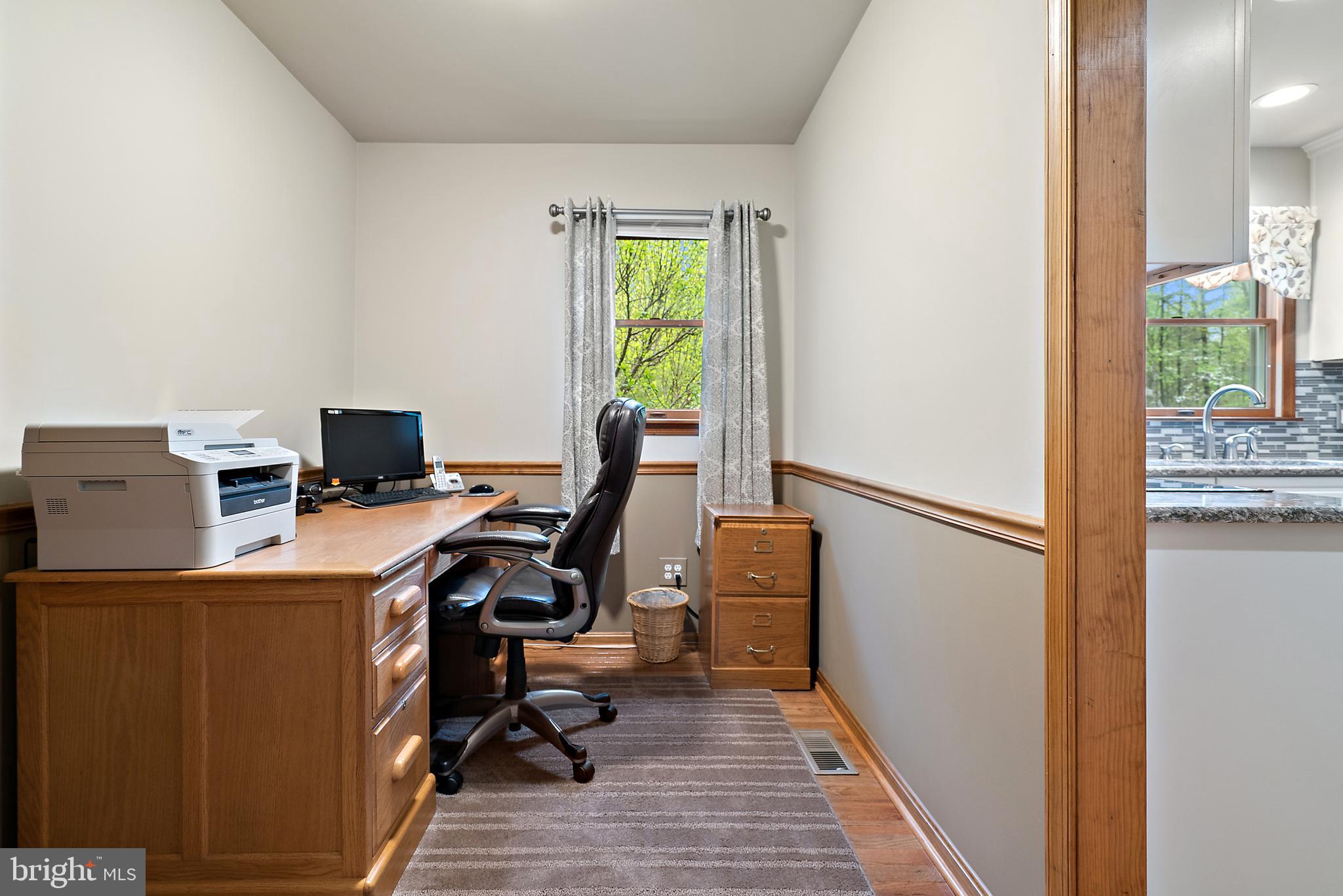 5955 Wilson Road Marshall, VA 20115 - Photo 22 of 49 Home office