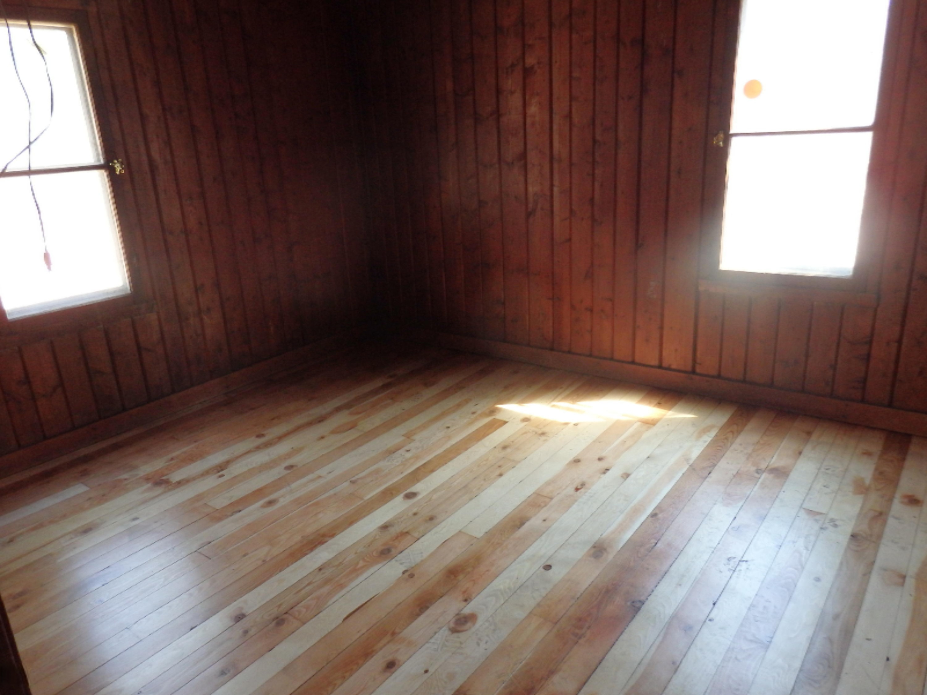 905 Skocelas Road North Manistee, MI 49660 - Photo 4 of 12 P4220035