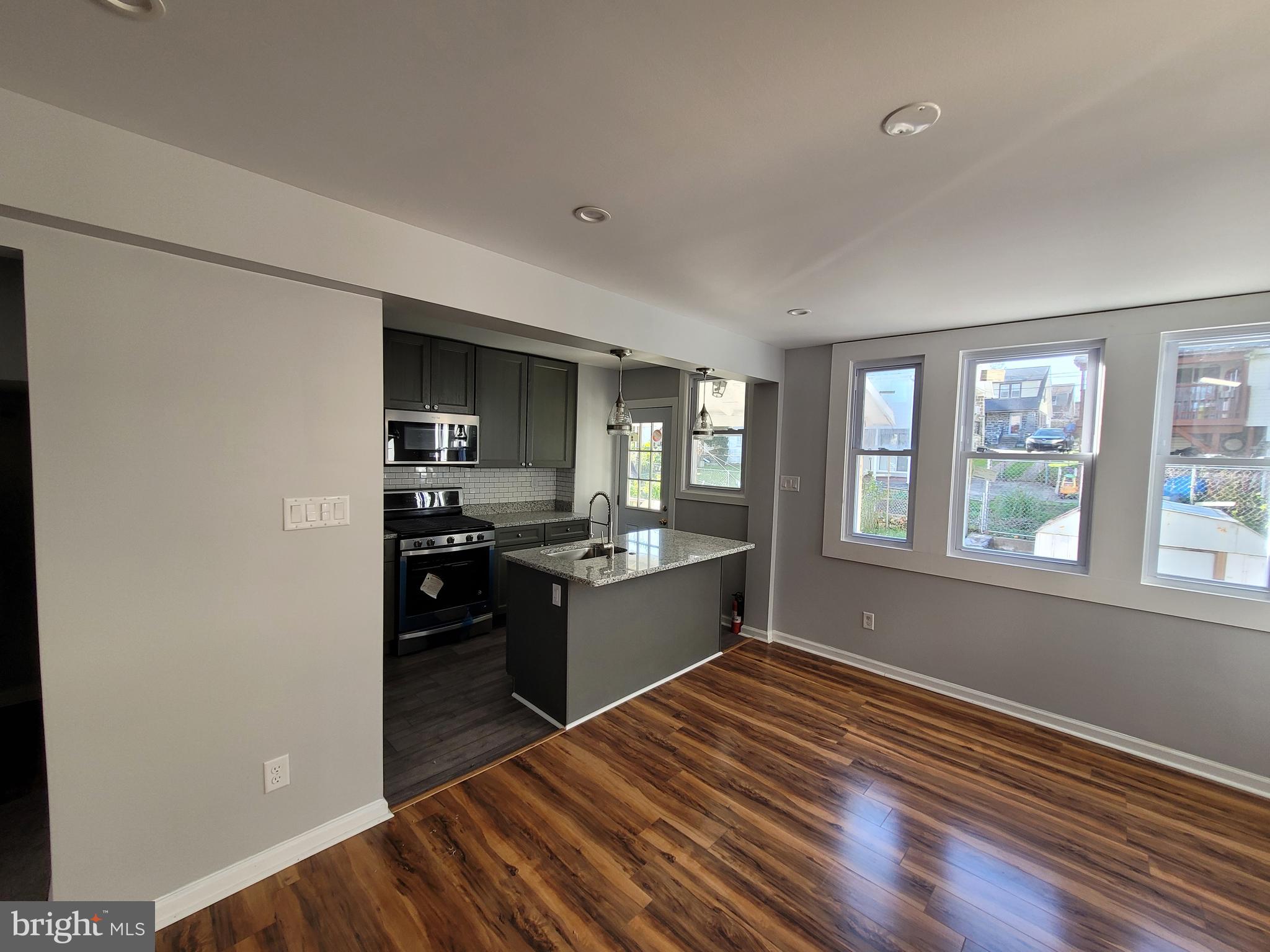 106 Harvin Road Upper Darby, PA 19082 - Photo 8 of 35 Dining Room View