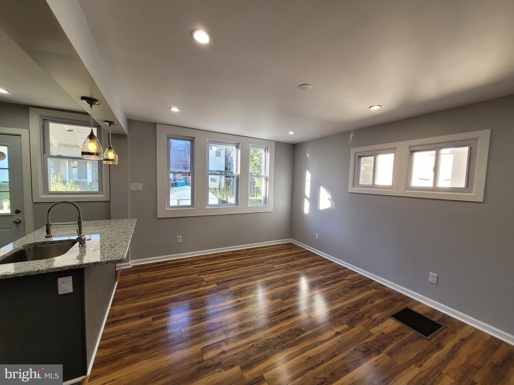 106 Harvin Road Upper Darby, PA 19082 - Photo 9 of 35 Dining Room View
