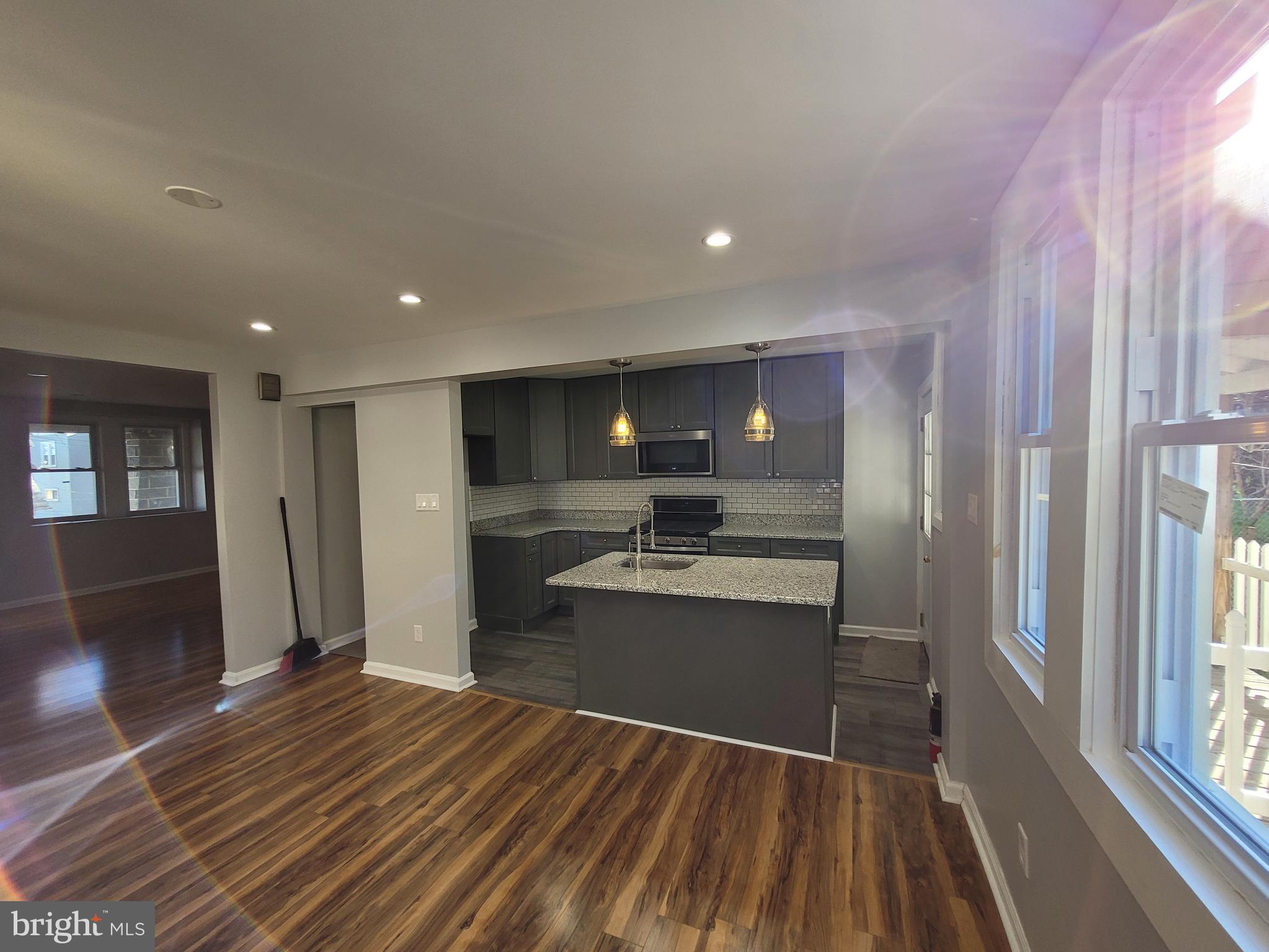 106 Harvin Road Upper Darby, PA 19082 - Photo 10 of 35