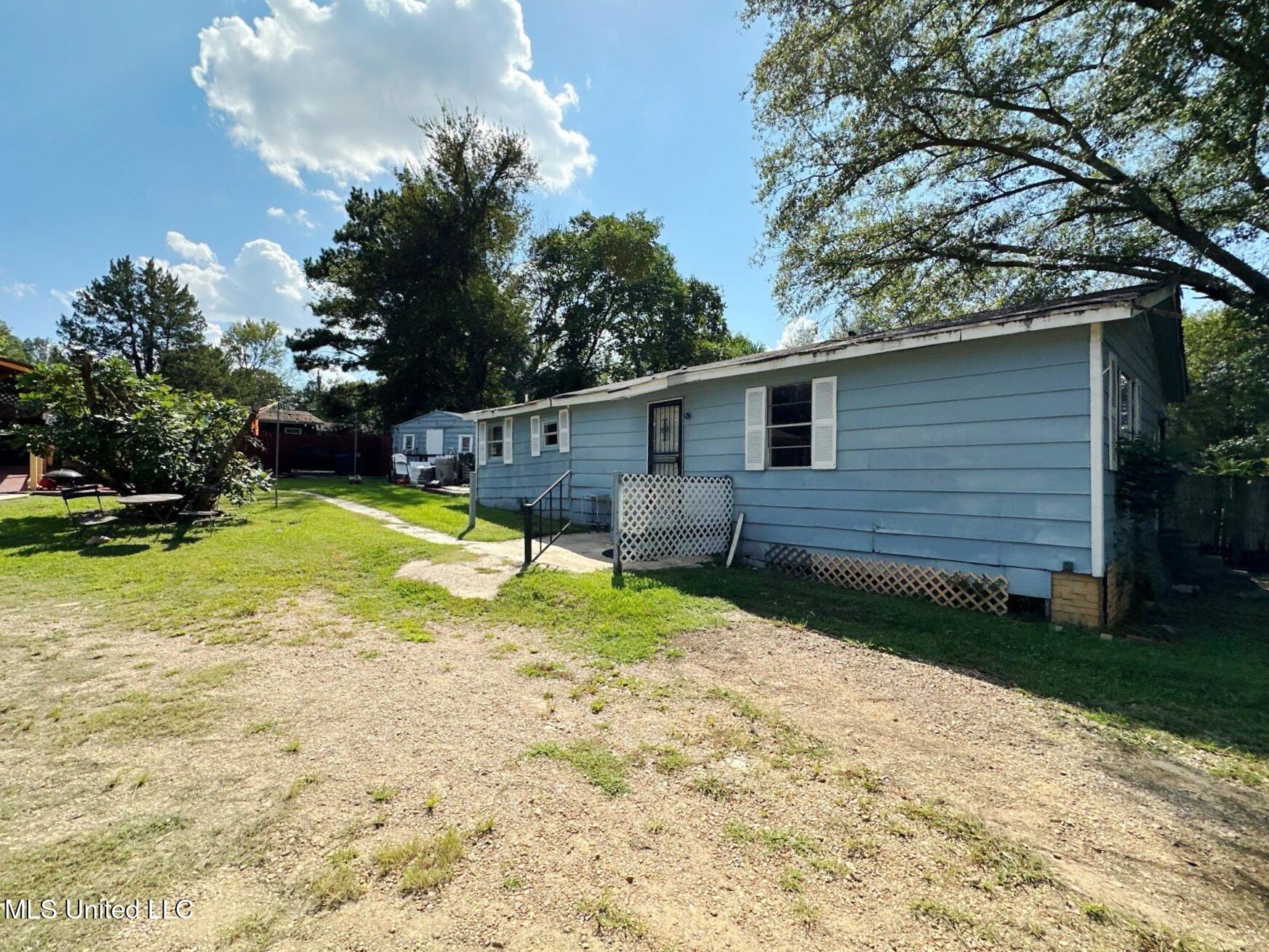 220 Pin Oak Drive Jackson, MS 39213 - Photo 20 of 22 153-Sep 19 2024 02_39pm-mF7T