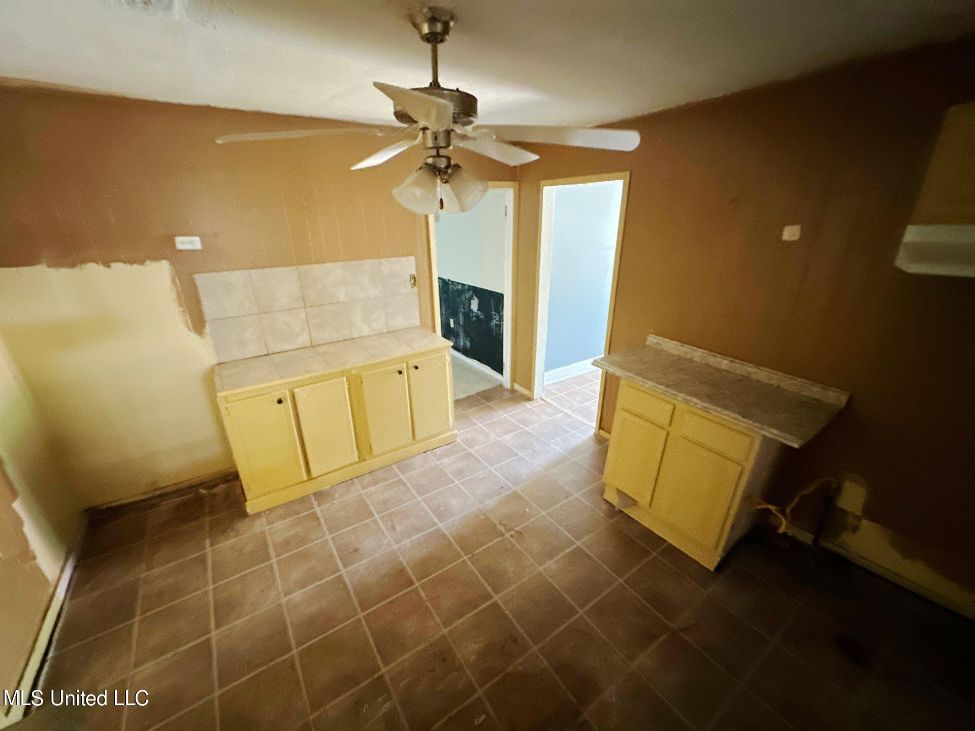 220 Pin Oak Drive Jackson, MS 39213 - Photo 4 of 22 13-Sep 19 2024 02_26pm-HDEJ