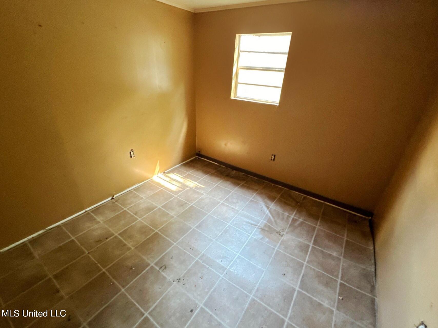 220 Pin Oak Drive Jackson, MS 39213 - Photo 8 of 22 24-Sep 19 2024 02_26pm-A2HB