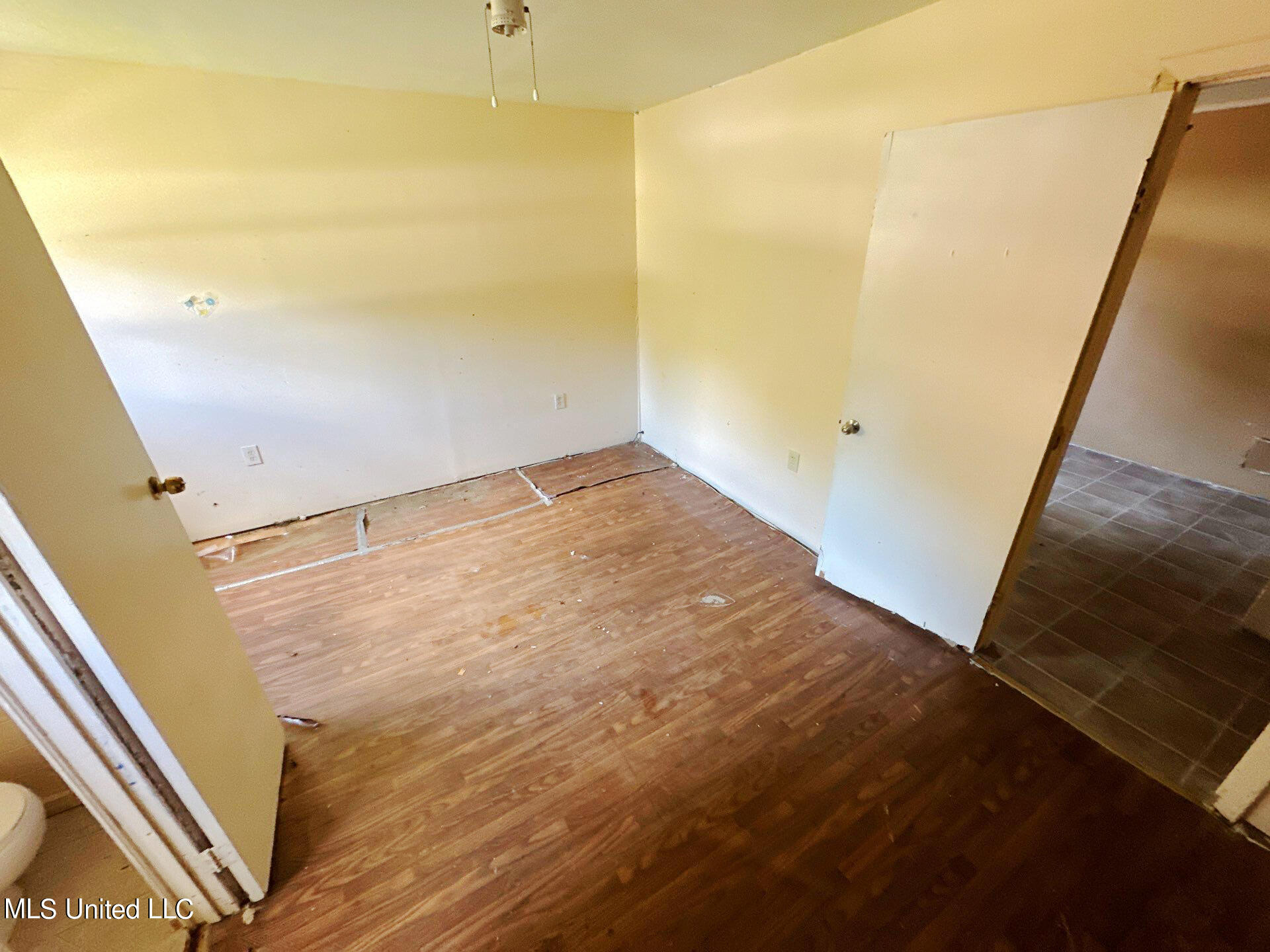 220 Pin Oak Drive Jackson, MS 39213 - Photo 10 of 22 33-Sep 19 2024 02_27pm-VBdx