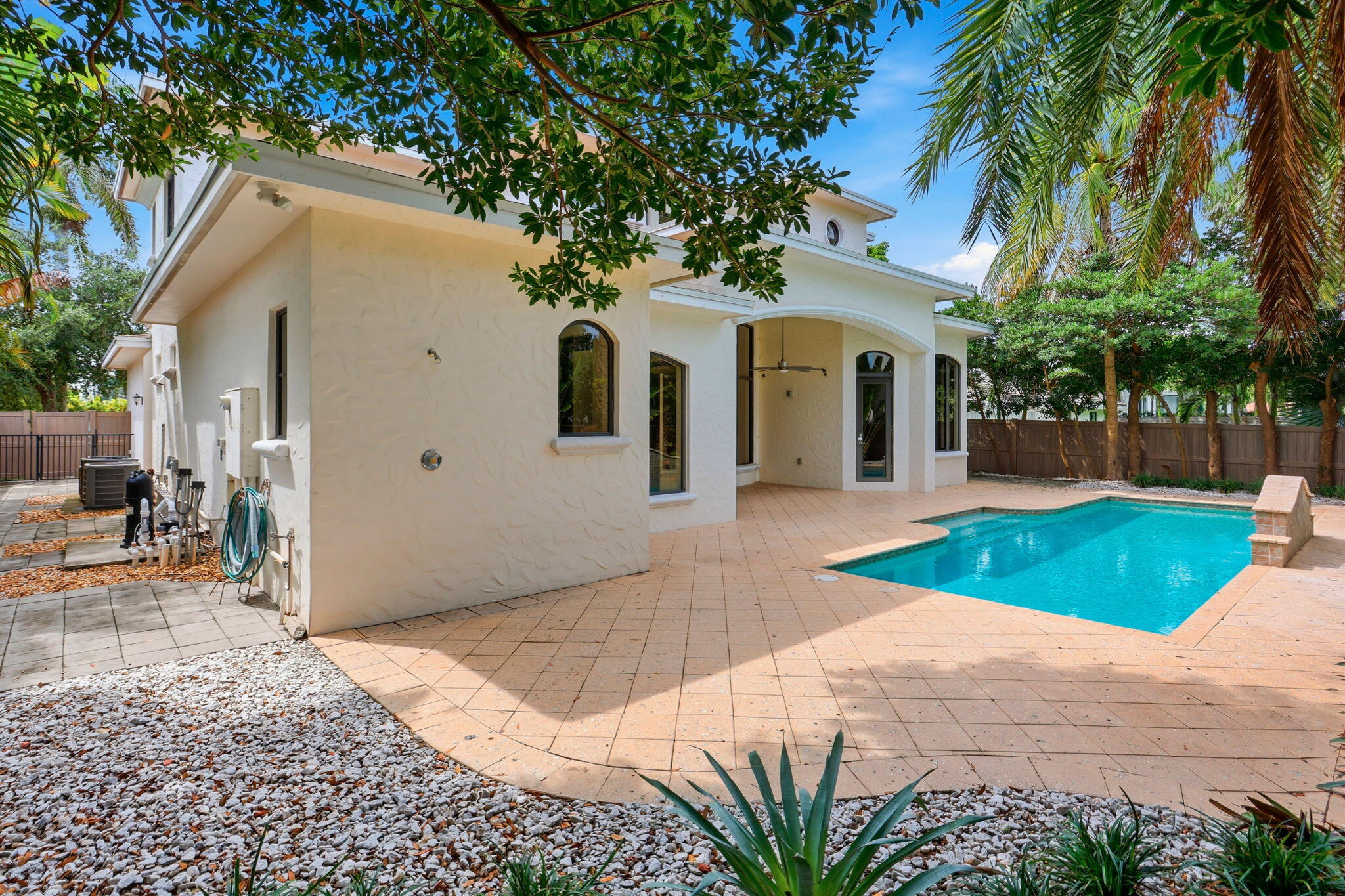 260 Northeast Wavecrest Court Boca Raton, FL 33432 - Photo 59 of 71 Back
