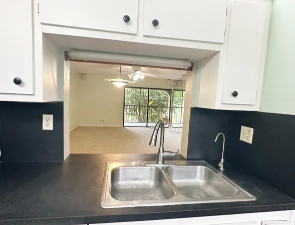 $1,990 | 924 Southwest 9th St Circle, Unit 206, Boca Raton, FL 33486