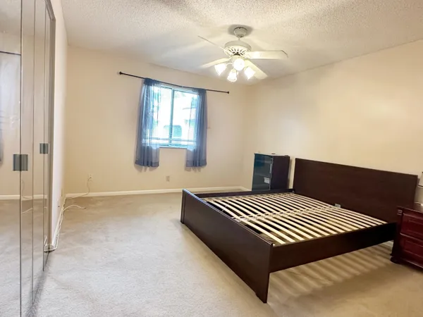 $1,990 | 924 Southwest 9th St Circle, Unit 206, Boca Raton, FL 33486