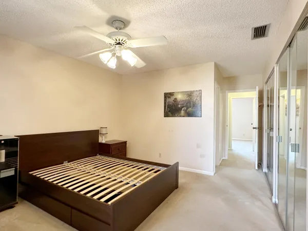 $1,990 | 924 Southwest 9th St Circle, Unit 206, Boca Raton, FL 33486