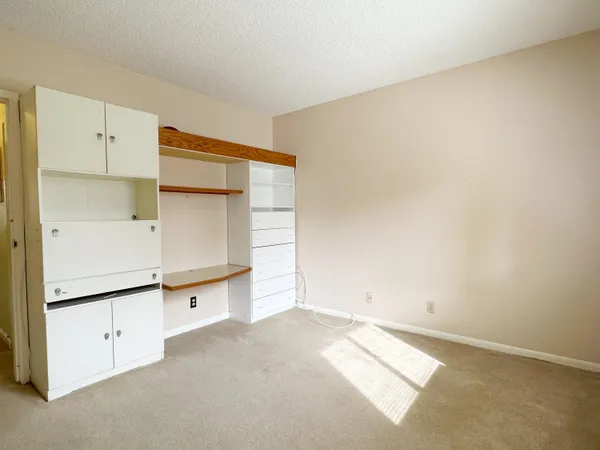 $1,990 | 924 Southwest 9th St Circle, Unit 206, Boca Raton, FL 33486