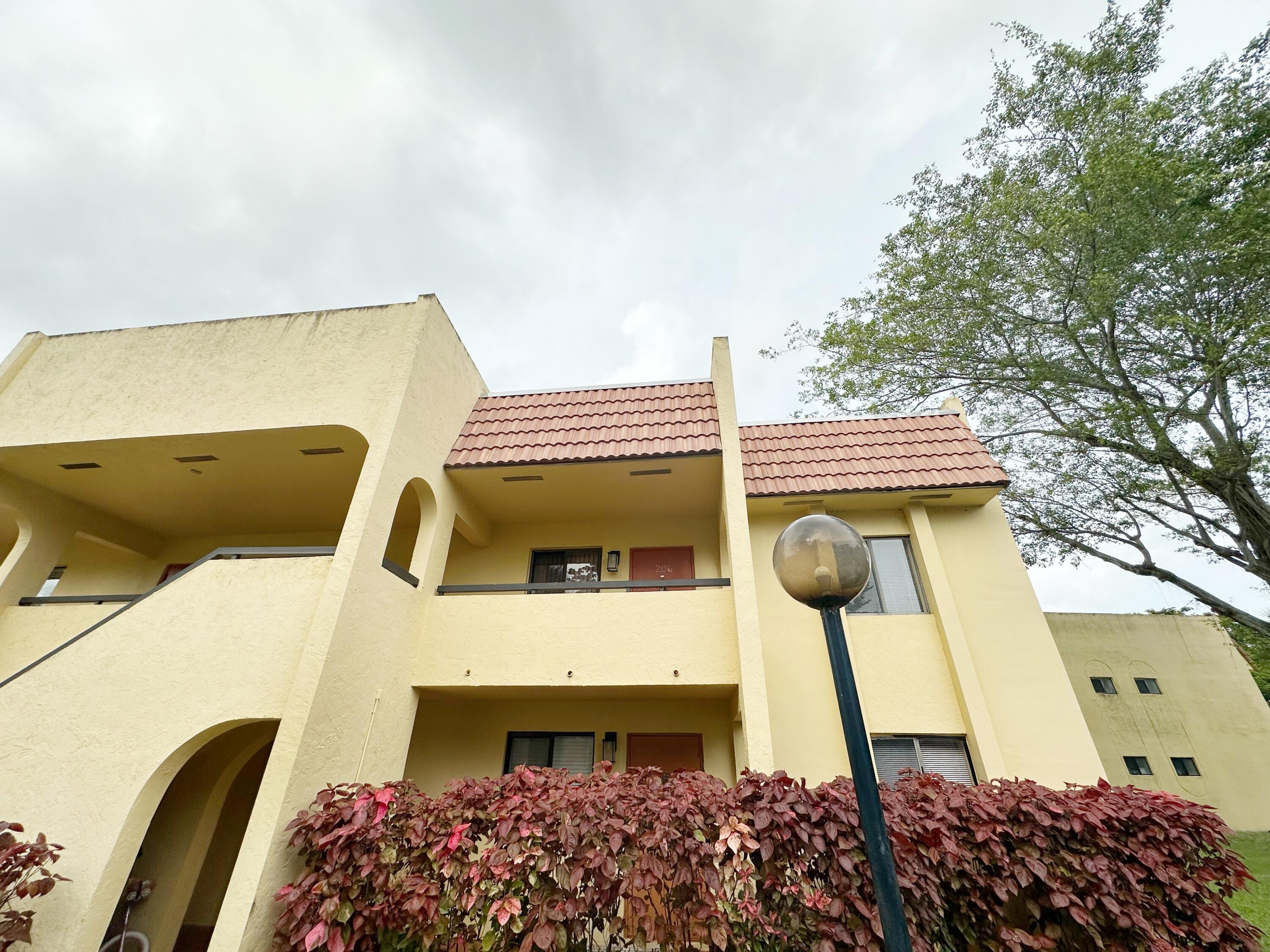 924 Southwest 9th St Circle, Unit 206 Boca Raton, FL 33486 - Photo 28 of 37 F233BBA5-B593-4CA3-93D9-CF0DC0A362BF