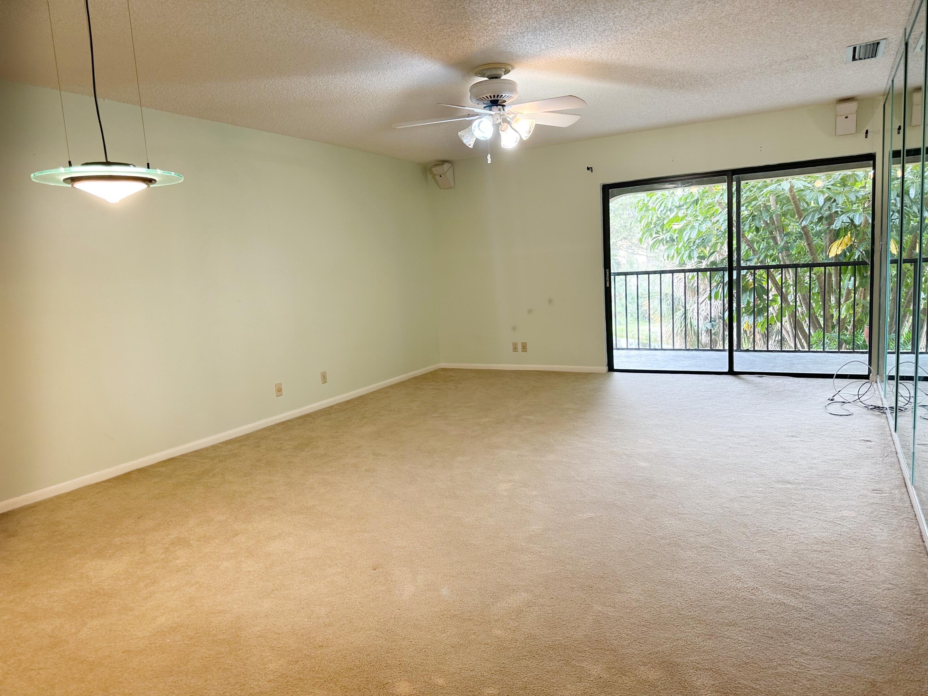 924 Southwest 9th St Circle, Unit 206 Boca Raton, FL 33486 - Photo 4 of 37 931DEFCA-5945-4B71-A5C3-6A7A98FD8E35