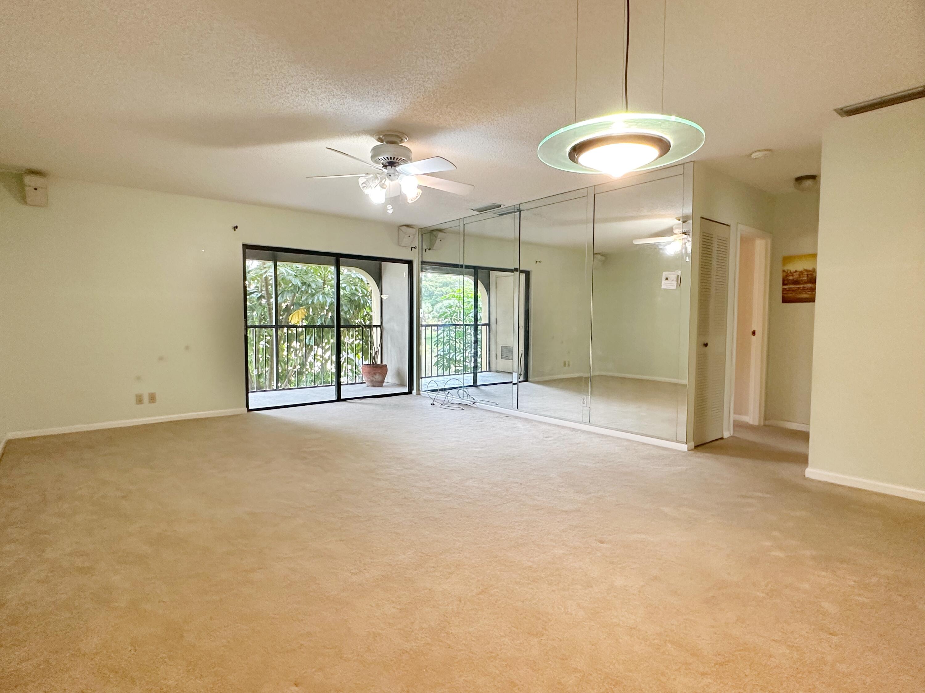 924 Southwest 9th St Circle, Unit 206 Boca Raton, FL 33486 - Photo 10 of 37 B4D53B10-FE35-45F9-ACD7-BF43C742E53C