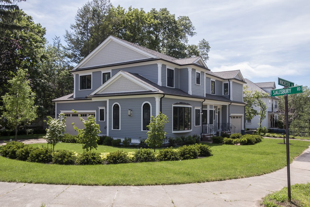 32 Winchester Road, Unit 1 Newton, MA 02458 - Photo 2 of 26