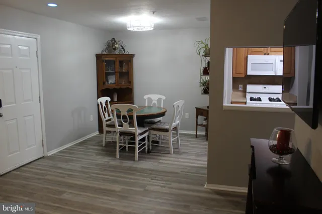 $195,000 | 296 Canterbury Road, Unit E, Bel Air, MD 21014